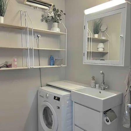 Cosy Room 10M To Oslo S Only Women Exterior photo