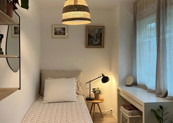 Cosy Room 10M To Oslo S Only Women