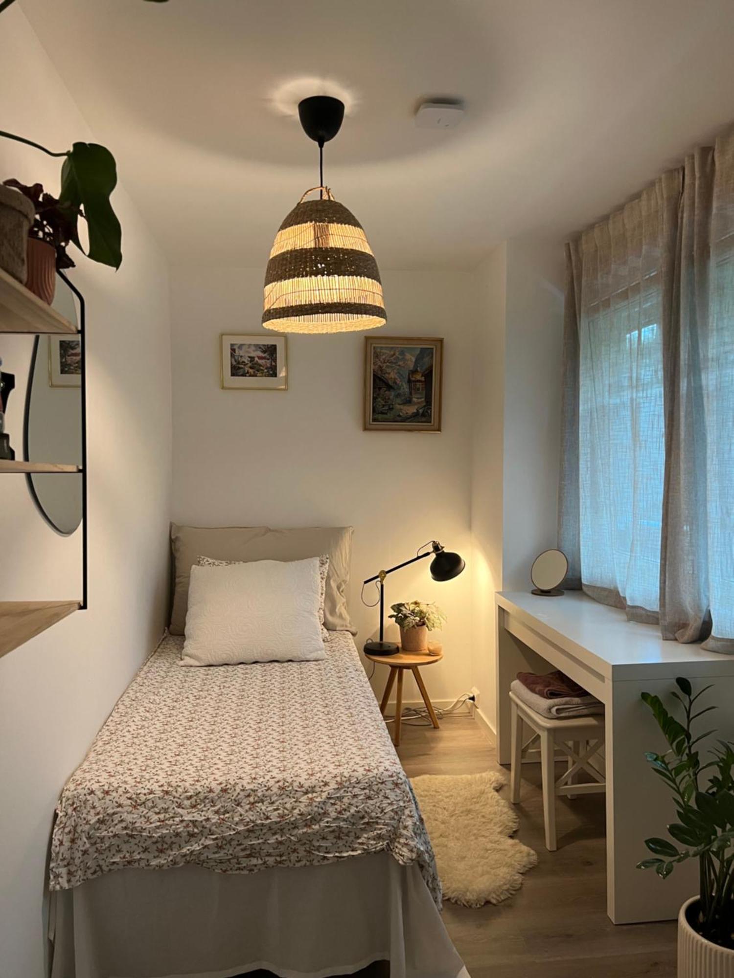 Homestay Cosy 10m To S Only Women *
